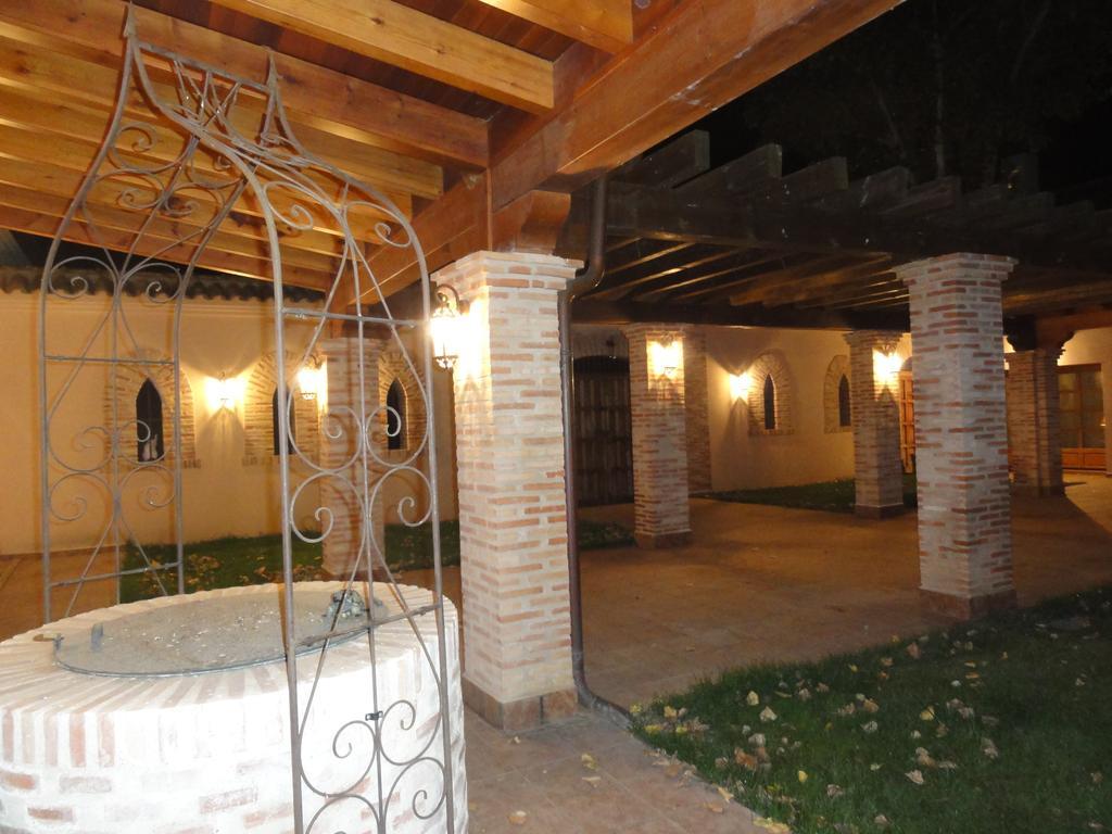 La Casona Del Tormes Villa Almenara de Tormes Exterior photo